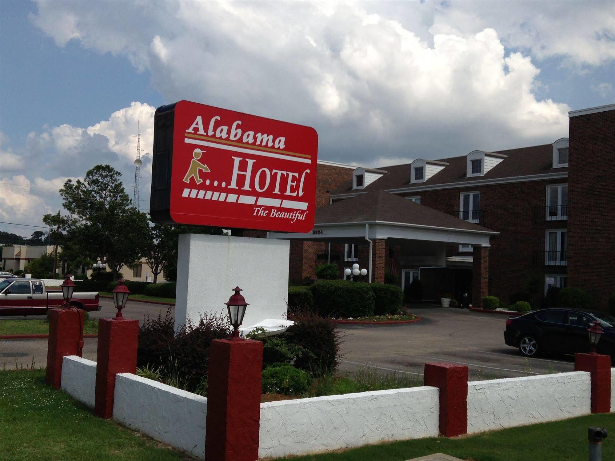 Baymont By Wyndham Montgomery Al Exterior foto
